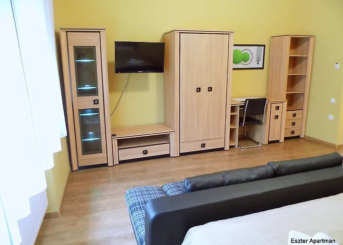 Eszter 3* בקשצ'אבה